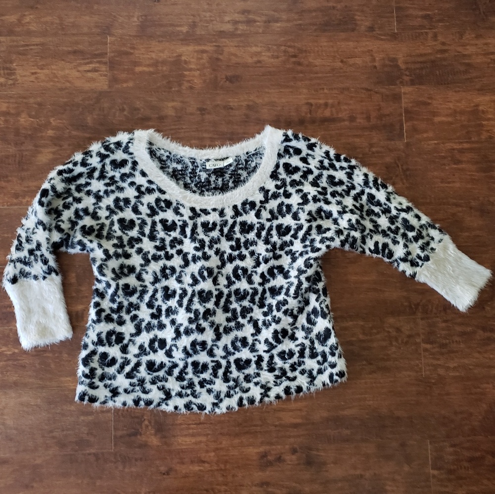 Women's sweater